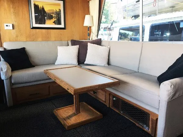 Slide: The Image of Tollycraft 48 Cockpit Motor Yacht 1977 - 4
