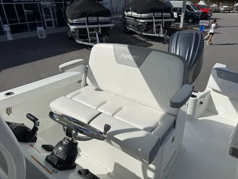 Slide: The Image of Parker Marine 2400 Center Console 2025 - 10