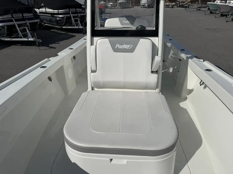 Slide: The Image of Parker Marine 2400 Center Console 2025 - 15