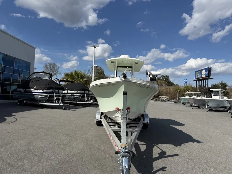 Slide: The Image of Parker Marine 2400 Center Console 2025 - 5