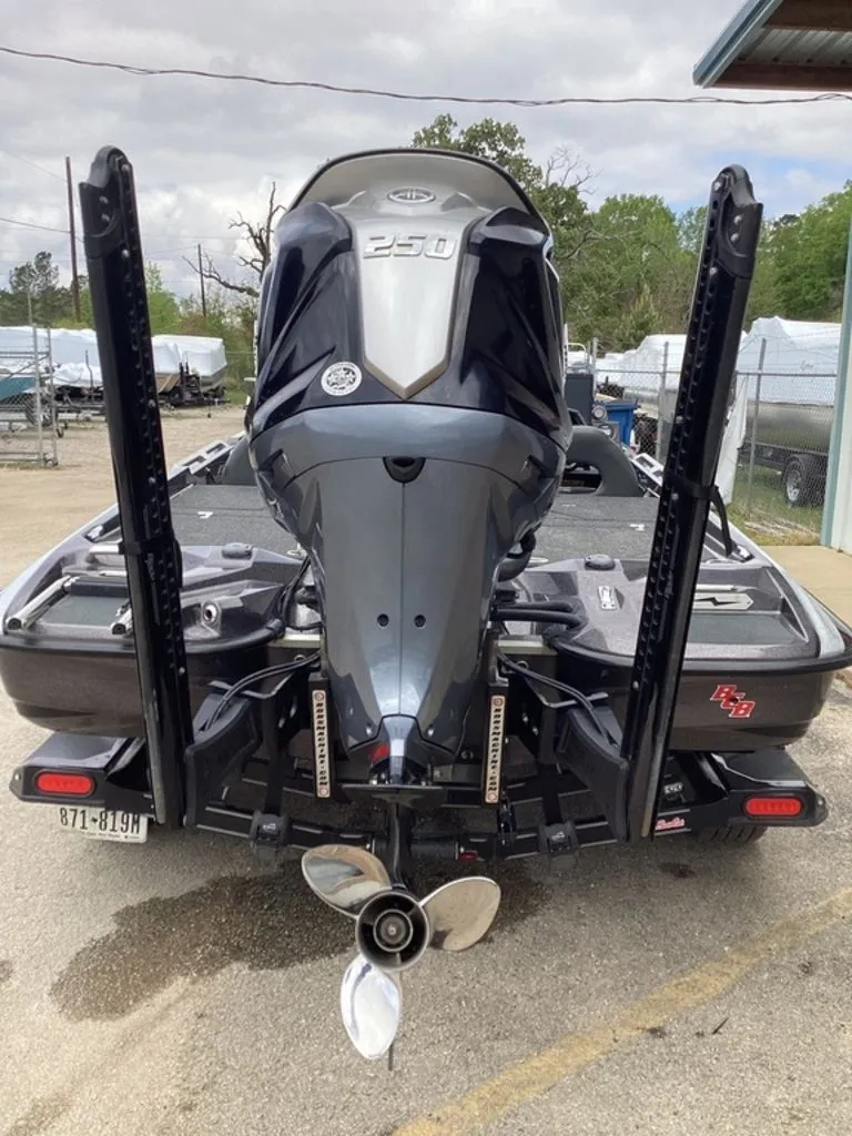 Slide: The Image of Bass Cat Puma STS 2025 - 3