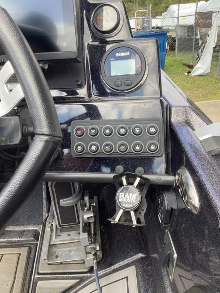 Slide: The Image of Bass Cat Puma STS 2025 - 34