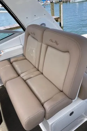 Slide: The Image of Sea Ray 330 Sundancer 2016 - 3