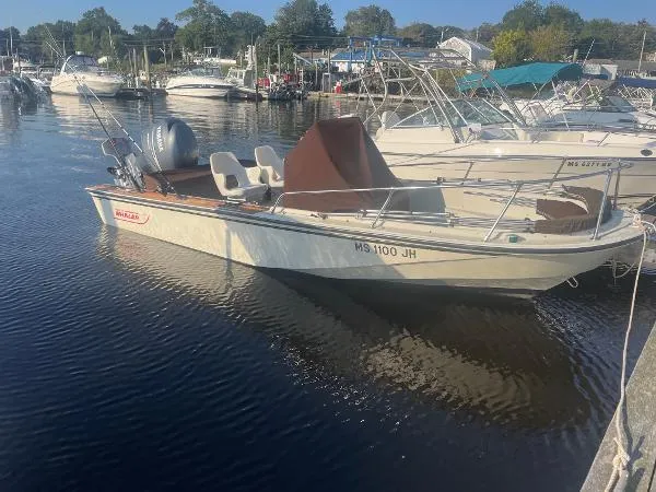 Slide: The Image of Boston Whaler Outrage 18 1988 - 0