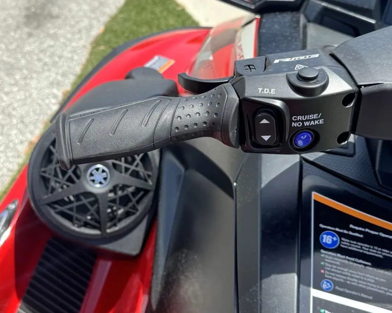 Slide: The Image of Yamaha VX Cruiser® with Audio 2026 - 8