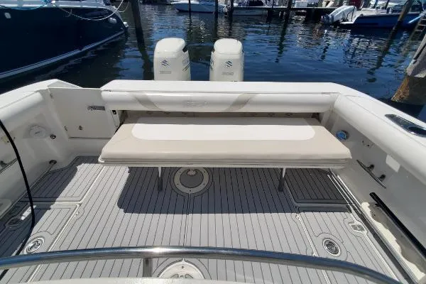 Slide: The Image of Boston Whaler 32 Outrage Cuddy 2006 - 2