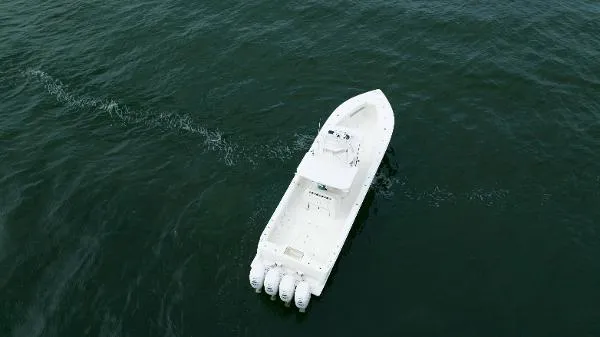 Slide: The Image of SeaVee 390z Center Console 2017 - 6