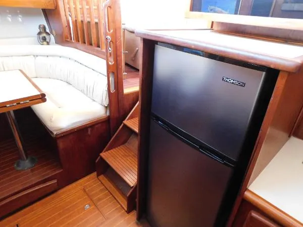Slide: The Image of Californian 42 Motor Yacht 1987 - 7