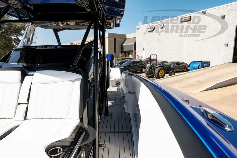 Slide: The Image of Nor-Tech 340 Sport 2022 - 40