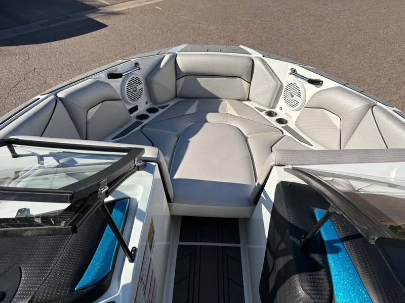 Slide: The Image of Centurion Vi22 2020 - 12