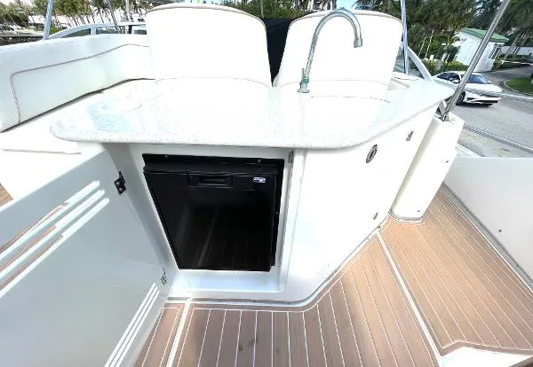Slide: The Image of Silverton 43 Sport Bridge 2005 - 6