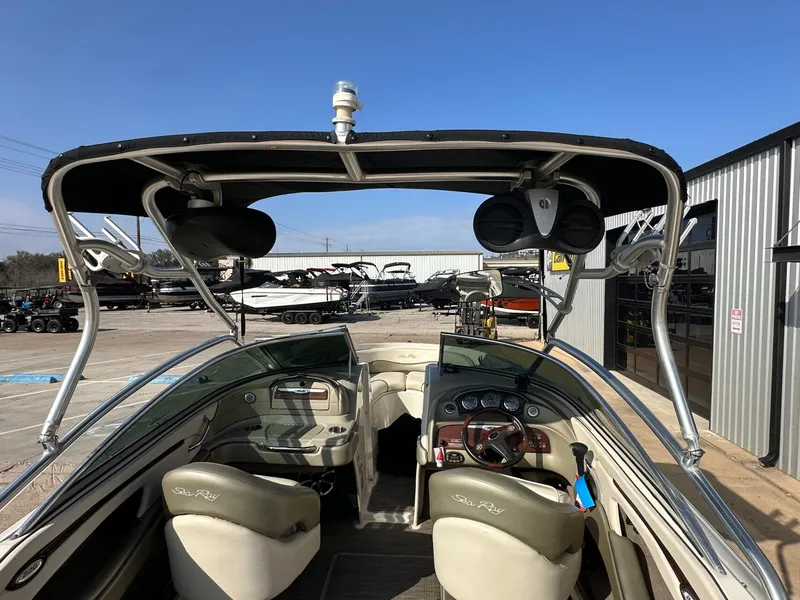 Slide: The Image of Sea Ray 220 Select 2005 - 13