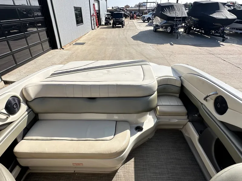 Slide: The Image of Sea Ray 220 Select 2005 - 14