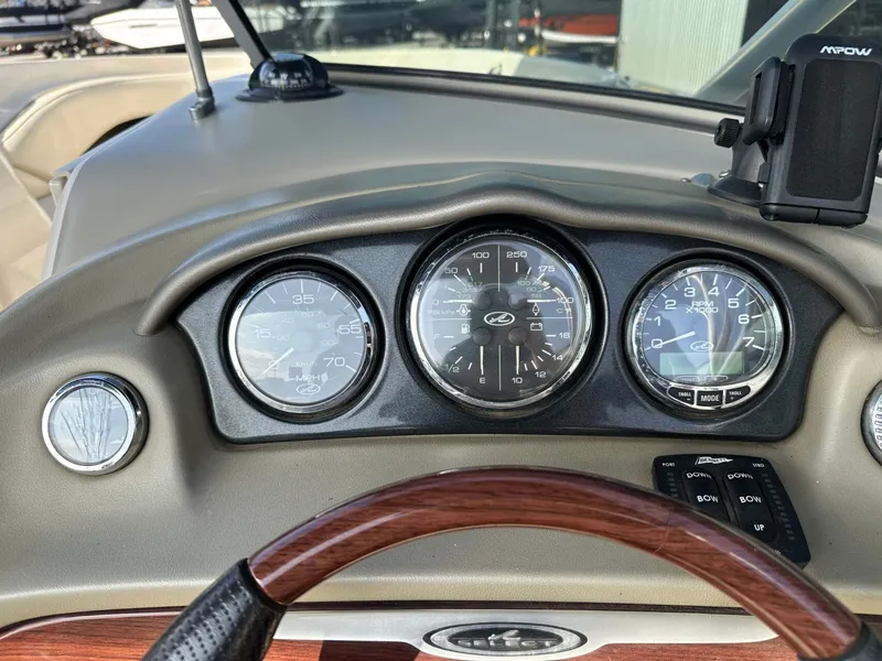 Slide: The Image of Sea Ray 220 Select 2005 - 19