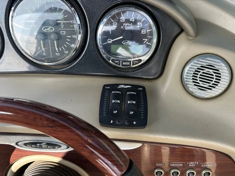 Slide: The Image of Sea Ray 220 Select 2005 - 23