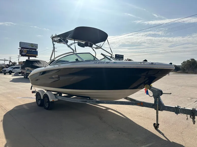 Slide: The Image of Sea Ray 220 Select 2005 - 7