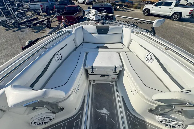 Slide: The Image of 2021 Wellcraft 262 Fisherman boat interior with spacious seating and modern design. - 62