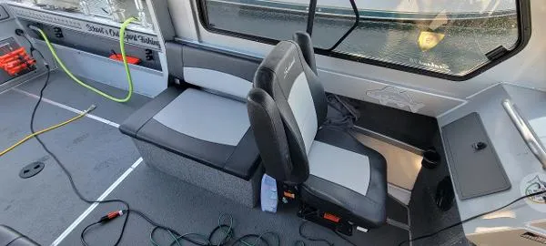 Slide: The Image of North River Fastback 2021 - 8