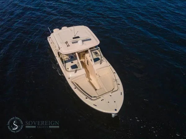 Slide: The Image of Grady-White 325 Freedom 2019 - 10