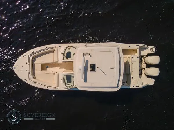 Slide: The Image of Grady-White 325 Freedom 2019 - 3