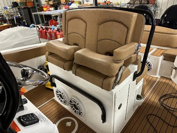 Slide: The Image of Sea Hunt 265 ULTRA SE 2021 - 11