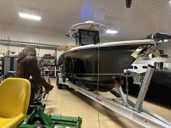 Slide: The Image of Sea Hunt 265 ULTRA SE 2021 - 2