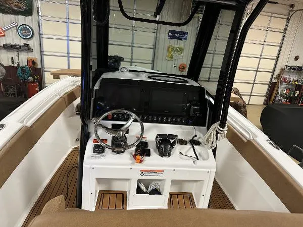 Slide: The Image of Sea Hunt 265 ULTRA SE 2021 - 7