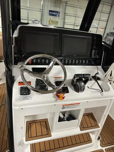 Slide: The Image of Sea Hunt 265 ULTRA SE 2021 - 8