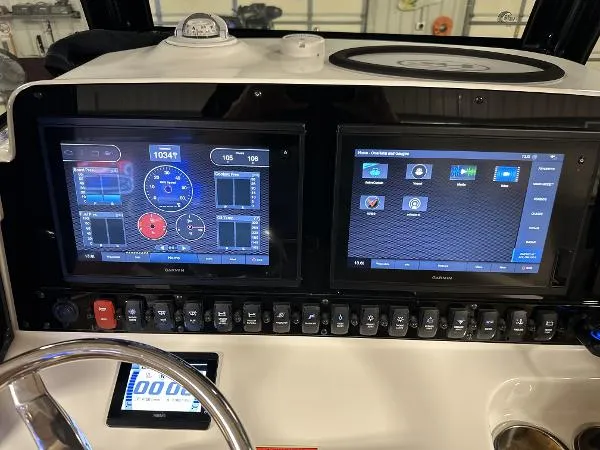 Slide: The Image of Sea Hunt 265 ULTRA SE 2021 - 9