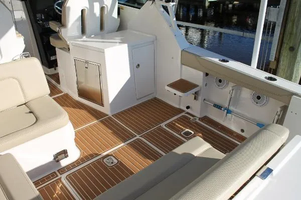 Slide: The Image of Pursuit DC 325 Dual Console 2018 - 7