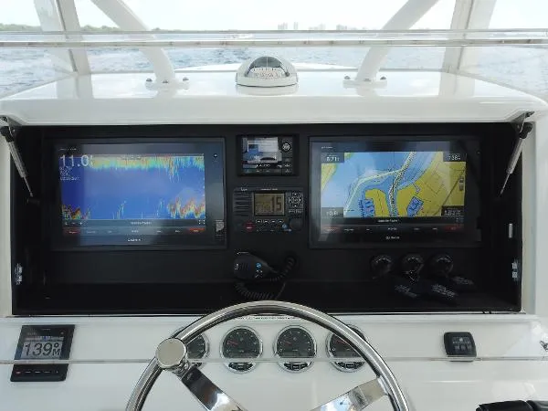 Slide: The Image of SeaVee 39 Z 2018 - 7