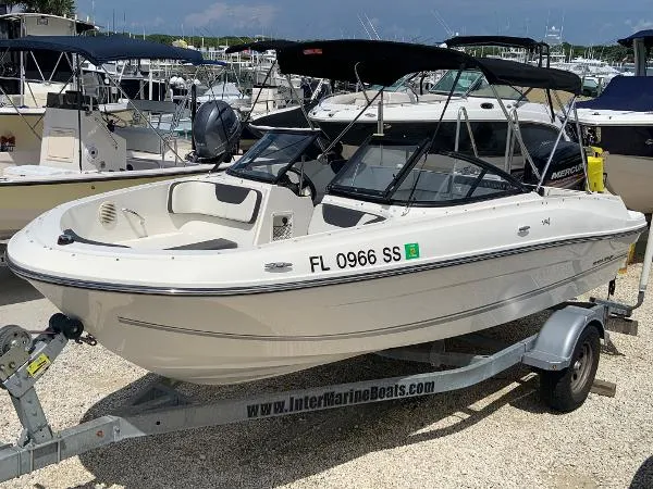 Slide: The Image of Bayliner VR4 OB 2019 - 0