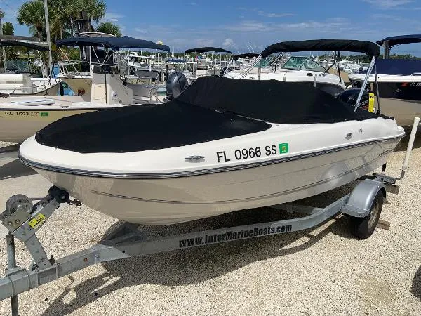 Slide: The Image of Bayliner VR4 OB 2019 - 3