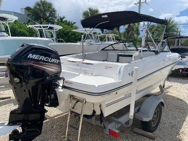 Slide: The Image of Bayliner VR4 OB 2019 - 5