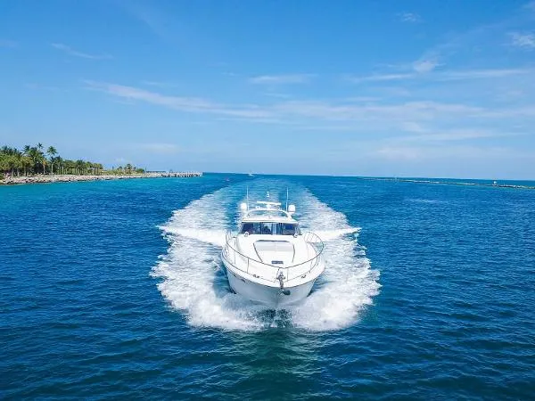Slide: The Image of Sea Ray 680 Sun Sport 2003 - 1