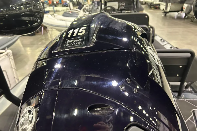 Slide: The Image of Highfield Sport 560 boat engine with Simpliq Technology, 2026 model, showcased indoors. - 10