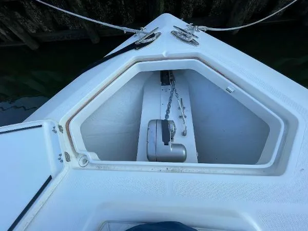 Slide: The Image of SeaVee 370z 2016 - 3
