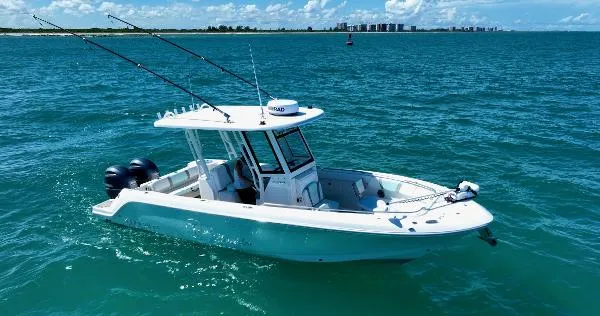 Slide: The Image of Robalo R272 Center Console 2021 - 3