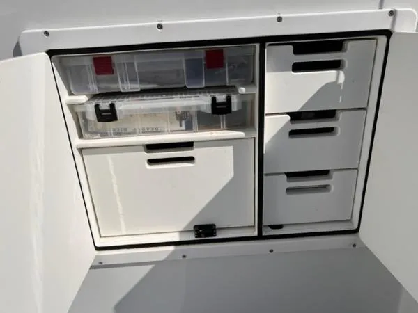 Slide: The Image of Duffy 35 Downeast Flybridge 1994 - 10