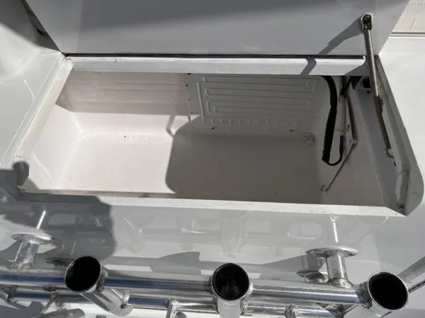 Slide: The Image of Duffy 35 Downeast Flybridge 1994 - 9