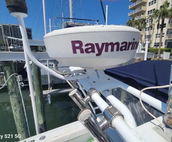 Slide: The Image of Glacier Bay 2640 Renegade 2007 - 8