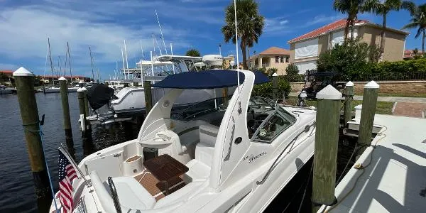 Slide: The Image of Sea Ray 320 2006 - 6