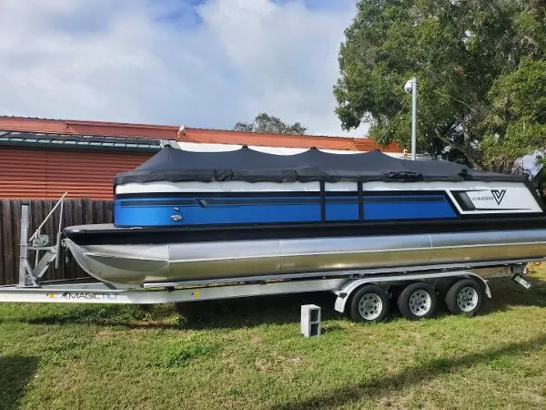 Slide: The Image of Viaggio Diamante D26T 2023 - 0