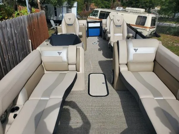 Slide: The Image of Viaggio Diamante D26T 2023 - 1