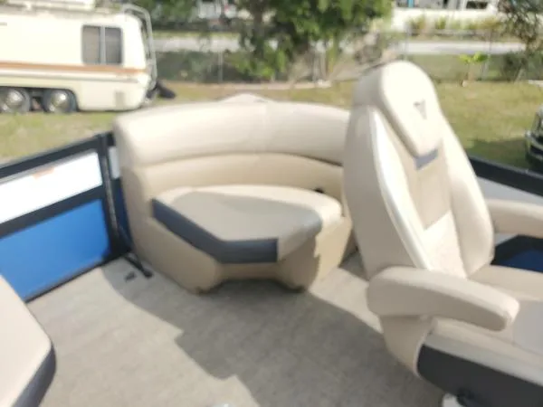 Slide: The Image of Viaggio Diamante D26T 2023 - 9