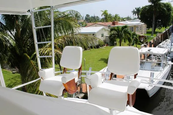 Slide: The Image of Bertram 60 Convertible 2000 - 11