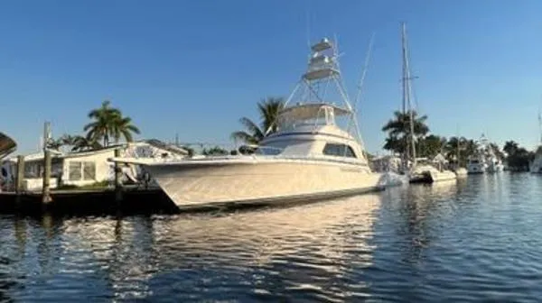 Slide: The Image of Bertram 60 Convertible 2000 - 8