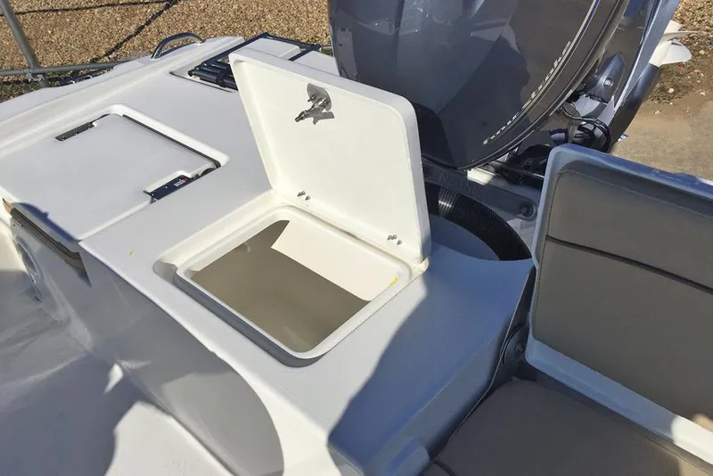 Slide: The Image of Garmin navigation system on 2021 NauticStar 191 Hybrid boat dashboard. - 14