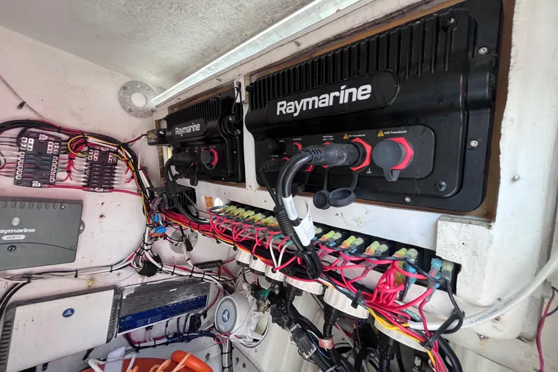 Slide: The Image of Electrical system of a 2004 Yellowfin 36 Offshore boat with Raymarine equipment. - 41