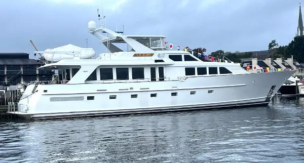 Slide: The Image of Burger Raised Pilothouse 1994 - 2